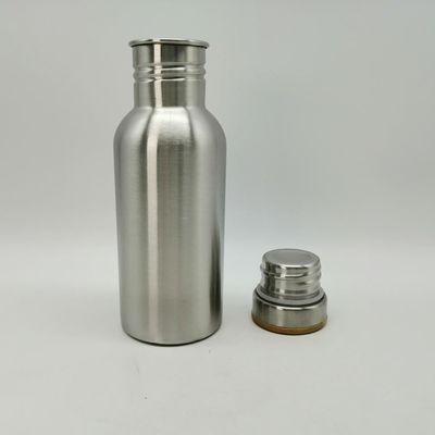 kwaliteit  Silver Color Single Wall Stainless Steel Water Bottle 500ml Corrosion Resistance fabriek